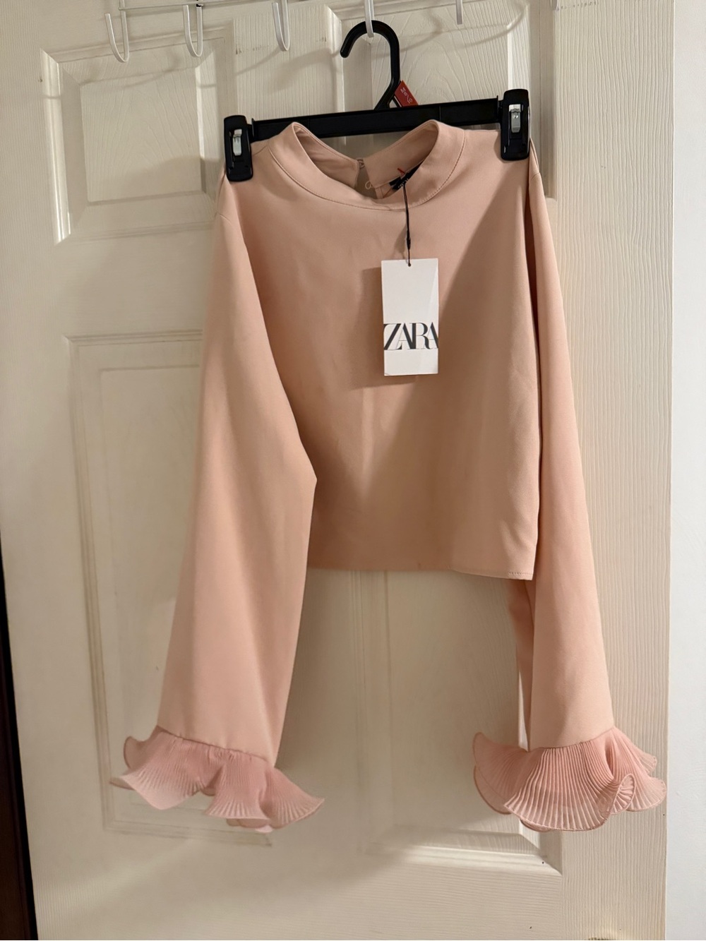 Zara Blush Pink Ruffle-Cuff Cropped Top - Picture 4 of 6